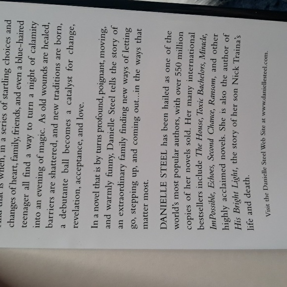 Danielle Steel's hardcover Coming Out Copyright 2006 - Picture 6 of 10